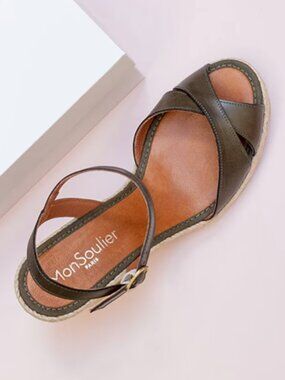 Stunning Wedge Sandals